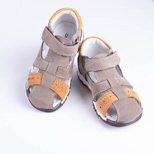 Boys Tan Leather Sandals. Size 10